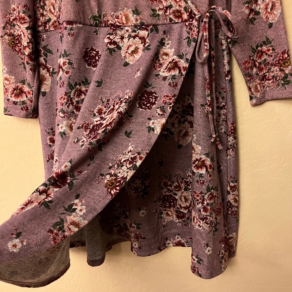 Ultra Flirt Plus Heather Light Purple Floral Print Knit Dress - Picture 9 of 16